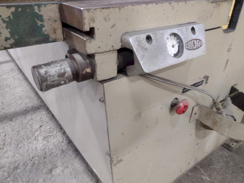 10' X 10 GA CHICAGO MODEL #UA10-135 HYDRAULIC SHEAR: STOCK #17508