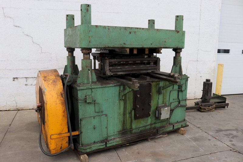 125 TON B &amp; K 4 POST CUT OFF PRESS: STOCK #73626