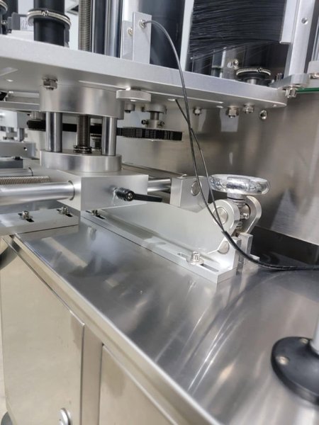 Jorestech OMICRON-2 Automatic Front and Back Labeler for Flat and Round Bottles, 2020