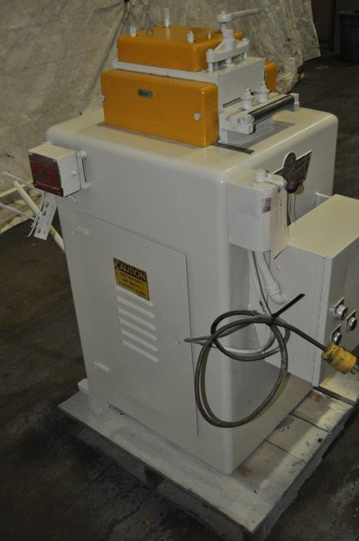 6" x .062" CWP 17 Roll Straightener