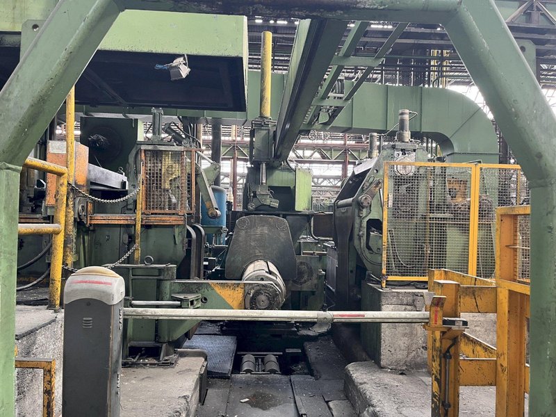 MINO 4-HI BREAKDOWN ROLLING MILL