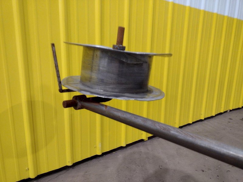 5,500 LBS X 48" AWC (ACCRA-WIRE CONTROLS) MODEL #F-200AF HORIZONTAL PALLET TYPE POWERED DE-COILER REEL: STOCK #19267