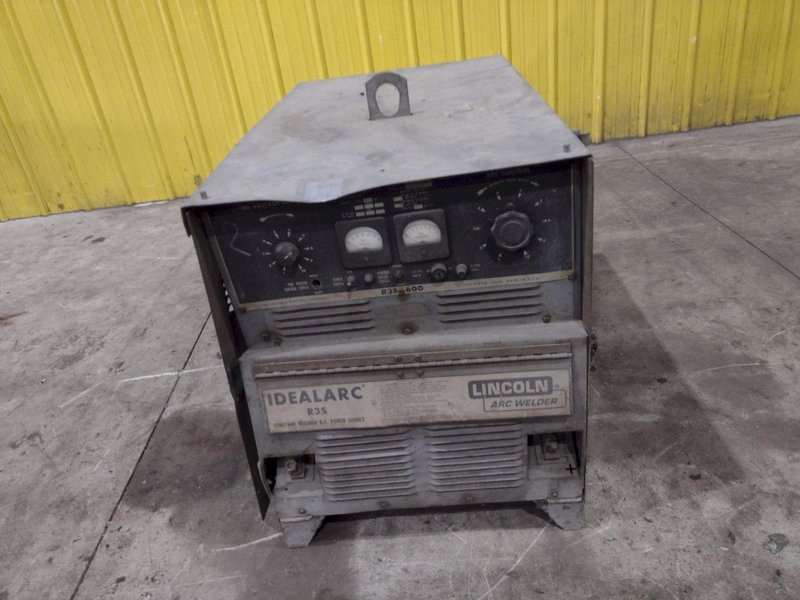 LINCOLN MODEL IDEALARC #R3S-600 WELDER POWER SUPPLY: STOCK# 23618