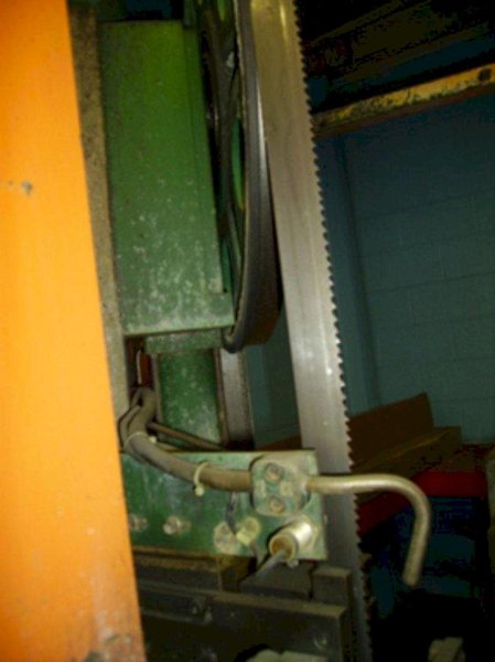 10.25" X 10.25" KASTO MODEL SSB260VA FULLY AUTOMATIC VERTICAL BANDSAW. STOCK # 1061923.