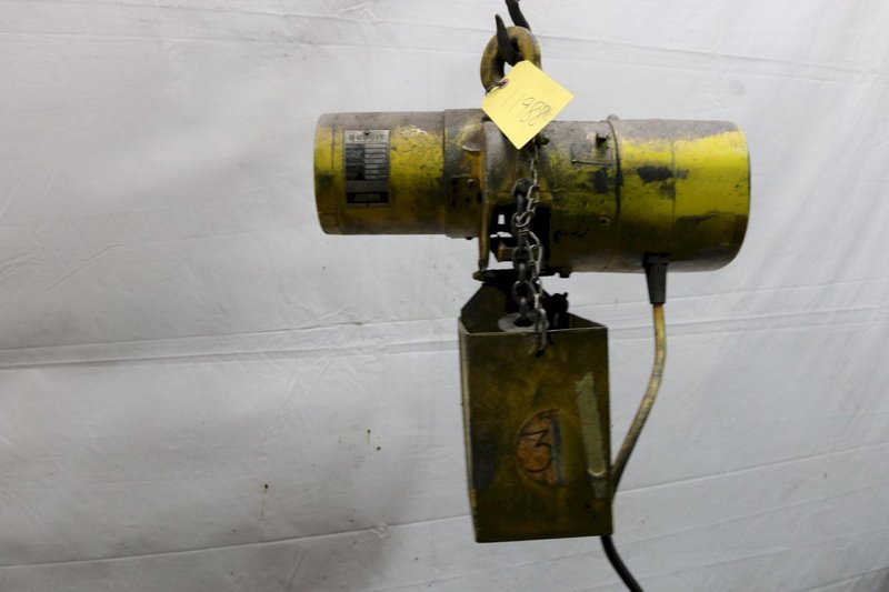1/4 TON BUDGIT ELECTRIC POWERED CHAIN HOIST: STOCK #11988