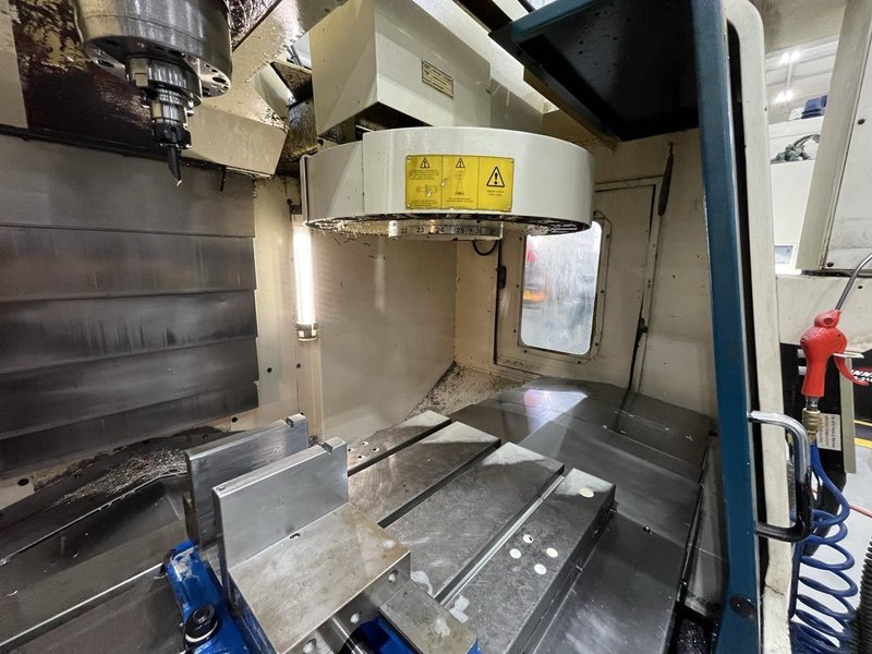 Hardinge VMC-1000 II VMC, 2005 – 4th Axis Wired, 40 ATC, Siemens