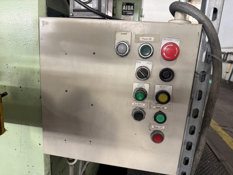 630 TON AIDA MODEL #K-630 KNUCKLE JOINT PRESS, 25-40 SPM, NEW 1991: YOBRO #25820