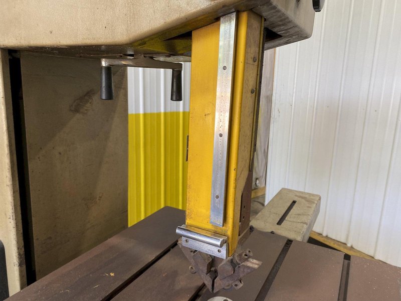 16"  STARTRITE MODEL #216H VERTICAL BANDSAW: STOCK #19278