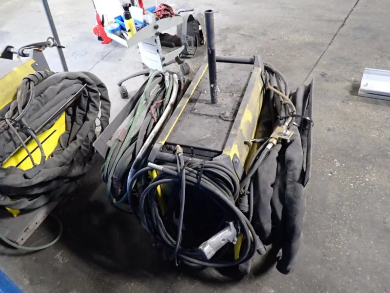 Esab Welder - Warrior 500 Cc/cv
