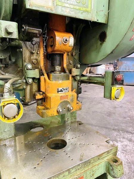 60 Ton L&amp;J Model W-60 Back Geared OBI Press