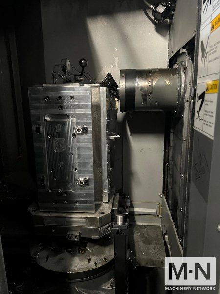 Toyoda FH400J CNC Horizontal Machining Center, 2012