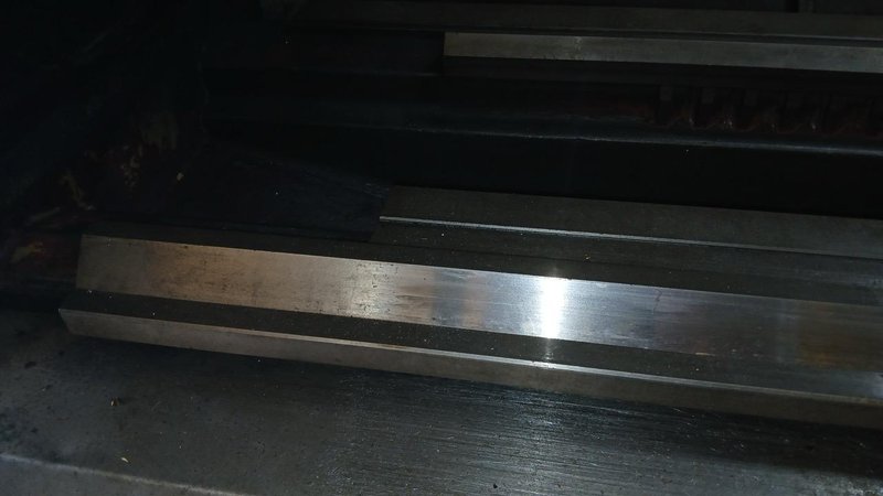 37.4″ x 156″ Hankook Protec 9NC 10″ Spindle Bore, Dual Chucks, 2006 – Chip Conveyor, 8 Station Turret