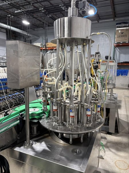 Zhangjiagang Bottling Line for Glass Bottles with Bottle Washer, Filler, Crowner, and Labeler