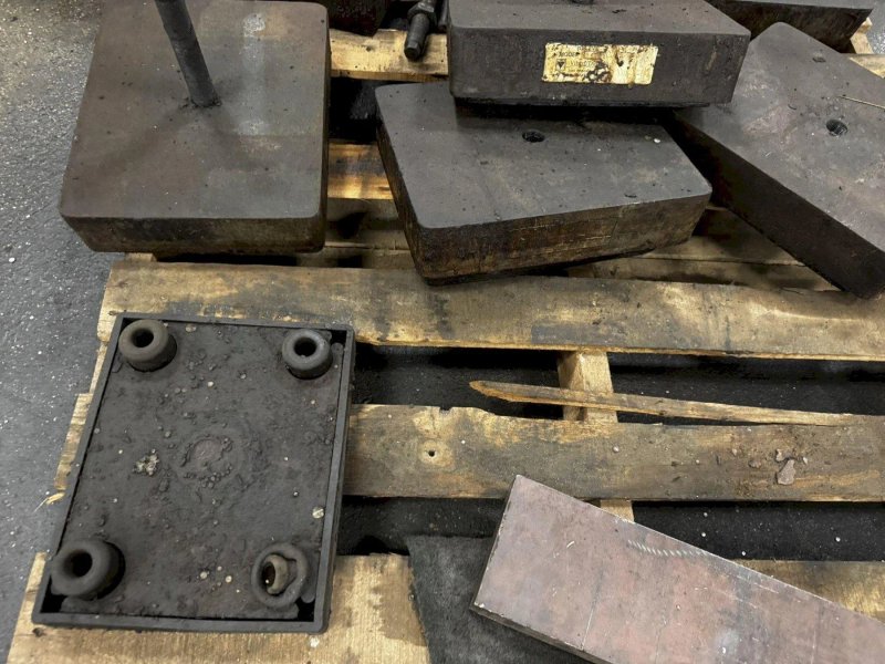 (7) 12" X 10" X 2 3/4" VIBRO-DYNAMIC PRESS ISOLATION PADS: YOBRO #23915