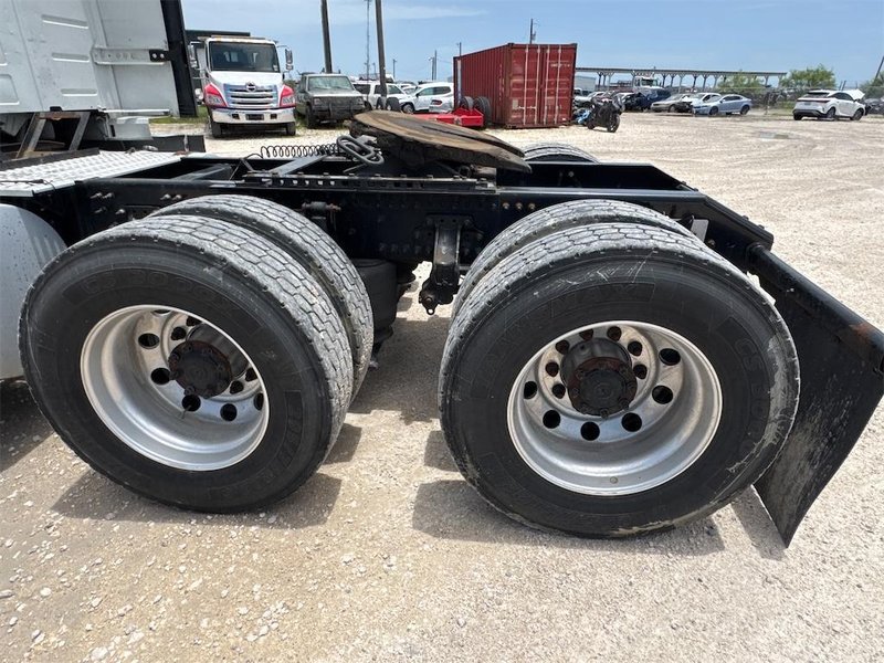 2022 Volvo VNL64T 760 4V4NC9EH9NN602667