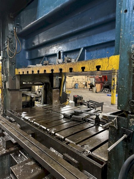 300 TON BLISS HP2–300–72–42 STRAIGHT SIDE PRESS. STOCK # 1112724