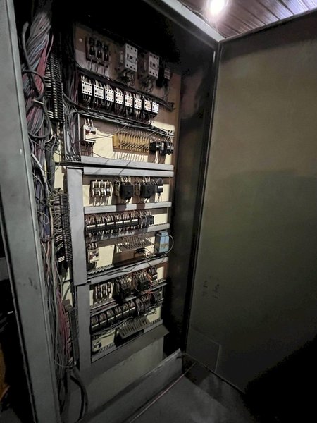 60" Summit manual VTL, Model 60 VBM, Ram/Turret/Sidehead, 200 Rpm