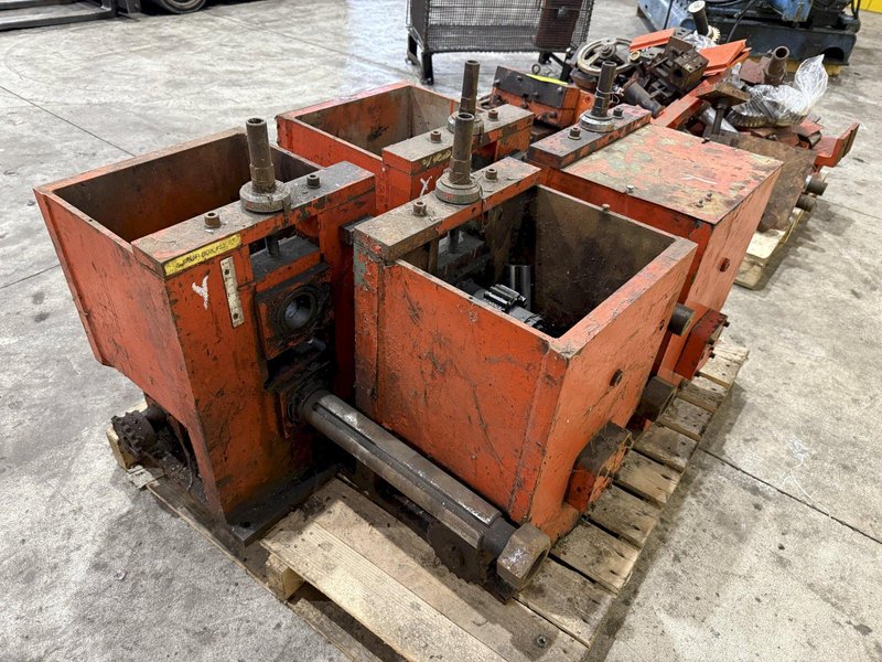 DAHLSTOM MODEL 500 ROLLFORMER HEADS / GEAR BOXES, FOR 2.5" SPINDLES: STOCK #23425