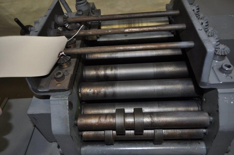 8" x .075" Perfecto Motorized Straightener