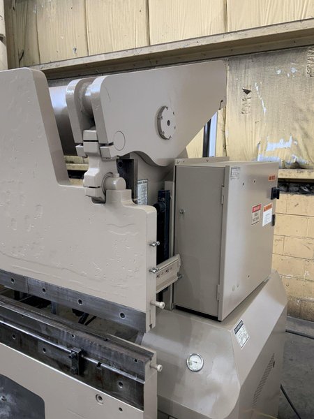 100 TON X 10' ACCURPRESS HYDRAULIC PRESS BRAKE: STOCK #80843