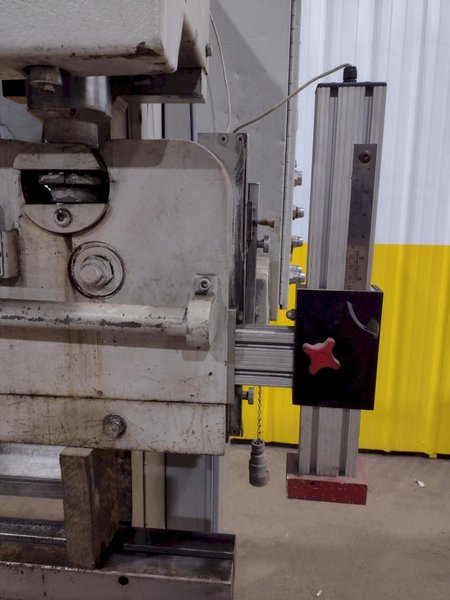 55 TON X 10' PACIFIC MODEL J55-10 HYDRAULIC PRESS: STOCK #10653