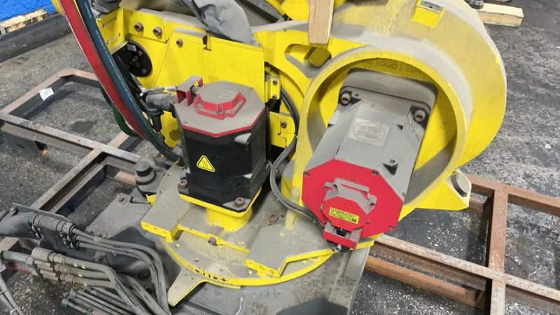 Fanuc  Robot Arm - R-2000ib/250f