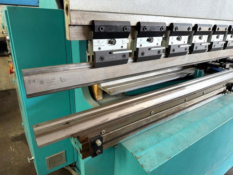 Adira - QHA 125 ton x 3100 mm CNC