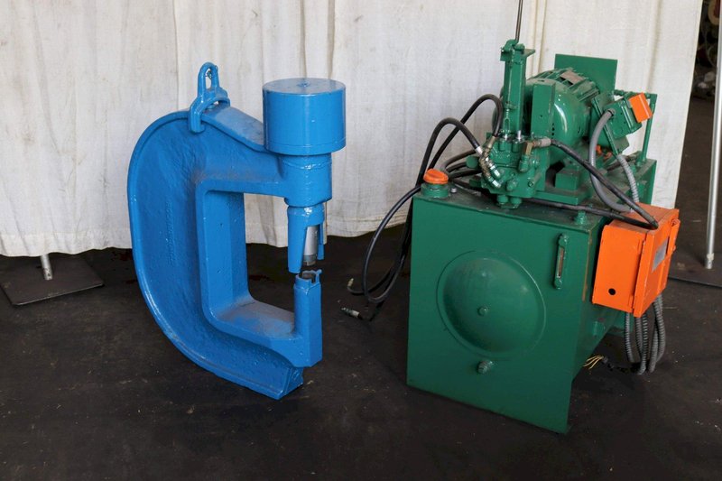 90 TON ROCKFORD #791 HYDRAULIC C FRAME WEBB PUNCH: STOCK # 63726