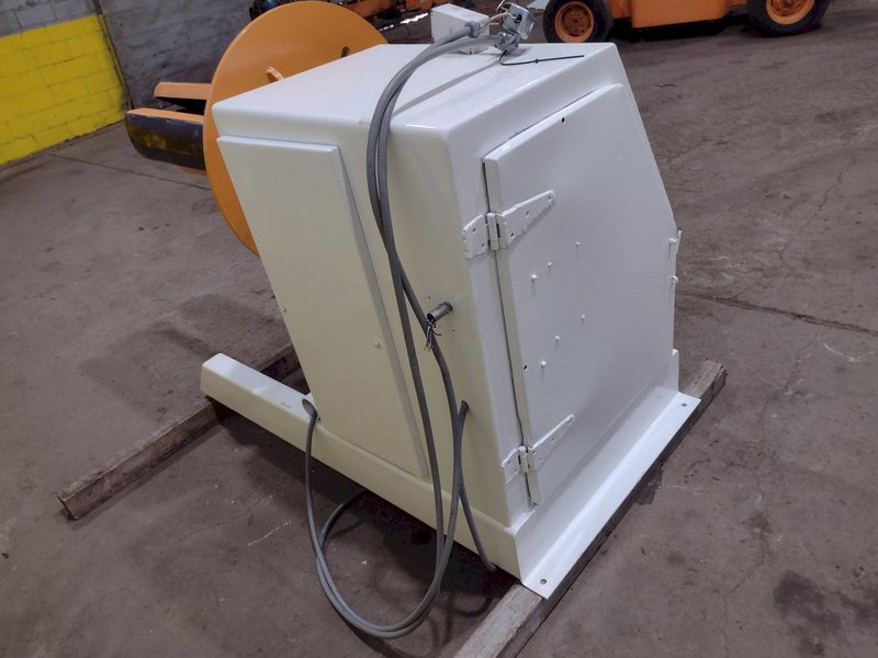 6,000 LBS X 42" AMERICAN STEEL LINE MODEL #1000 MOTORIZED UNCOILER / COIL REEL. STOCK # 0951423