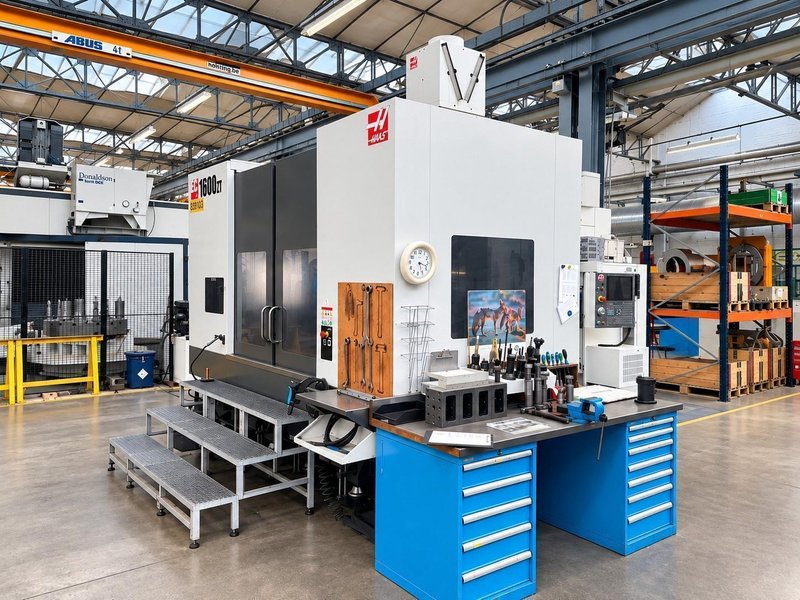 Haas - EC-1600ZT X: 1626 - Y: 1270 - Z: 1016 mm CNC
