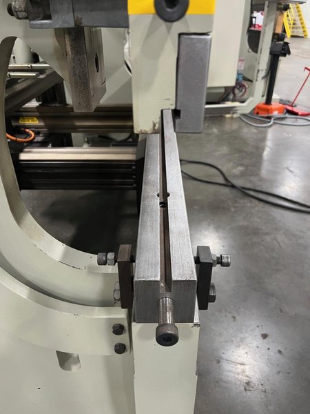 2007 Accurpress 71008 Press Brake (#6040)