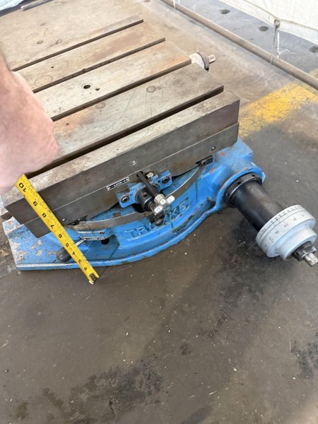 TROYKE DMT-18 T-SLOT ROTARY TABLE. STOCK #1088326
