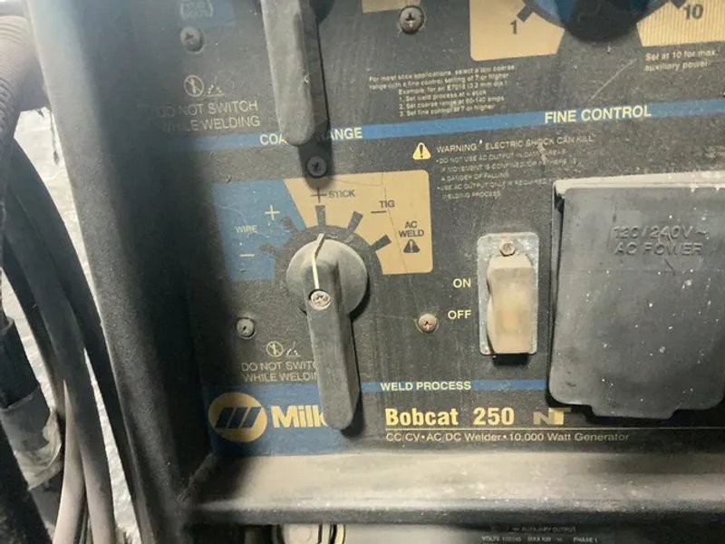Miller 250 Amp Welder - Bobcat 250