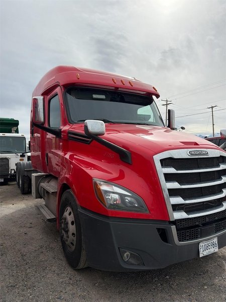 2020 Freightliner Cascadia 1FUJHHDV4LLLC1676