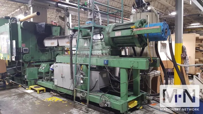 1000 Ton 165 Oz. Van Dorn 1000HRS-165F Injection Molding Machine, mfg 1989