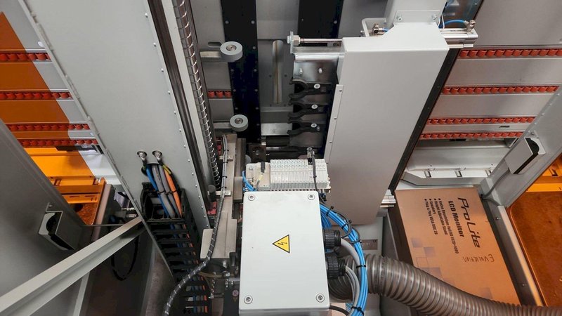 2019 HOLZHER Evolution 7405 Vertical CNC 6-Axis Machining Center