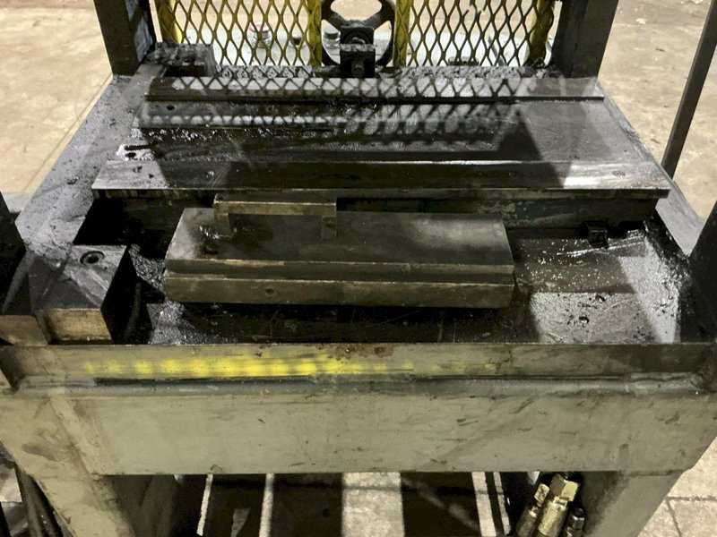 20 TON IOWA PRECISION MODEL #HP20T HYDRAULIC CUTOFF PRESS with DIE ACCELERATOR AND BECK CONTROLS: YOBRO #25049