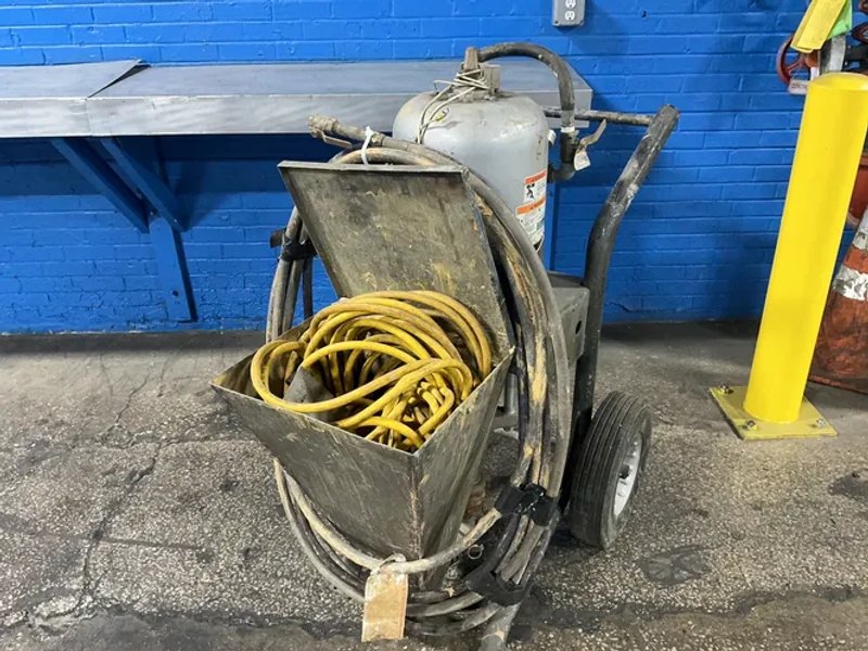 Graco 1100 Psi Sprayer W/hopper - 236465