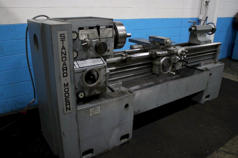 18" X 60" STANDARD MODERN ENGINE LATHE: STOCK #76247