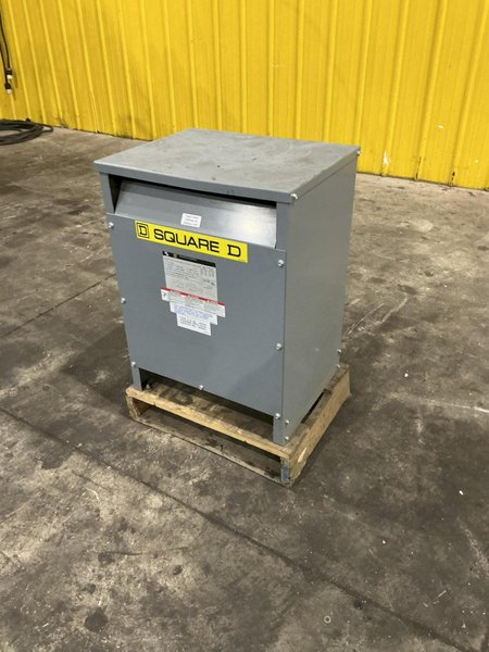 15 KVA SORGEL SQUARE D 220X440 <-> 110/220 SINGLE PHASE GENERAL PURPOSE ELECTRIC TRANSFORMER : YOBRO 26366