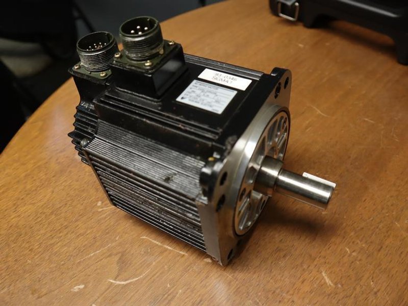 Used Haas Sigma 1 (Short) Servo Axis Motor (Yaskawa SGMG-09A2AB) Part #93-0346