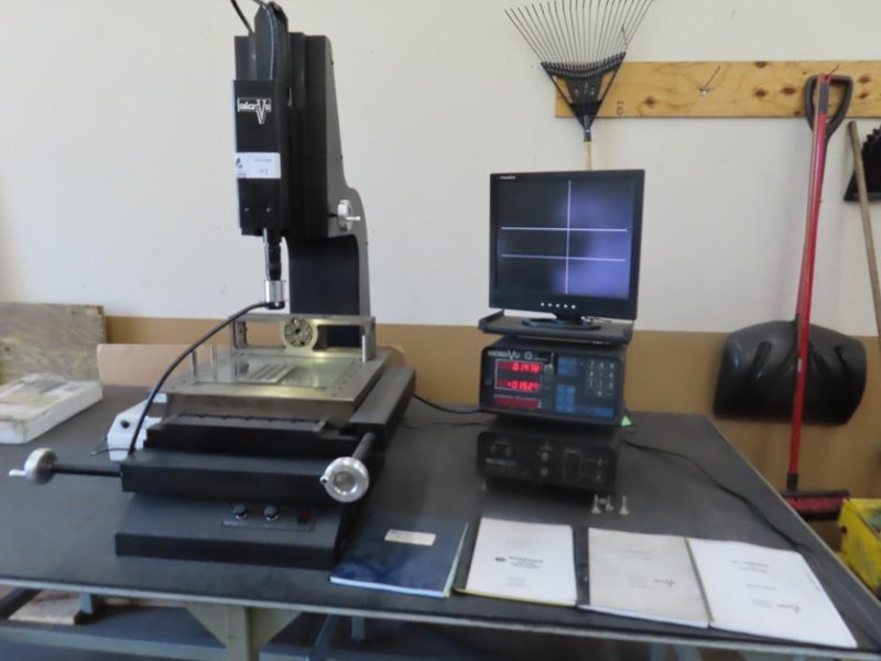 Micro-Vu Model 30 2 Video Measuring System w 2 Axis Micro-VU DRO w Q16 Metrology Computer- Auction Item