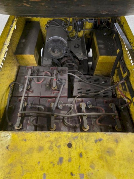 36 VOLT CUSHMAN MODEL 898361 STOCK CHASER/TUGGER CART: YOBRO #24655