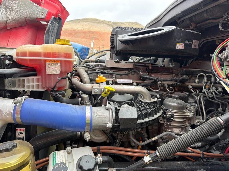 2020 Freightliner Cascadia 1FUJHHDV5LLLC1671