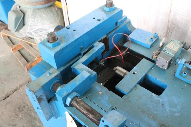 DICKEY 4000 HYD ROTARY TUBE END TRIMMING MACHINE: STOCK #50071