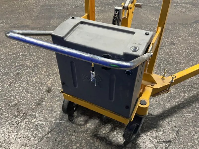 Vestil 1500 Lbs  Hydraulic Drum Transporter - Dcr-880-h-dc