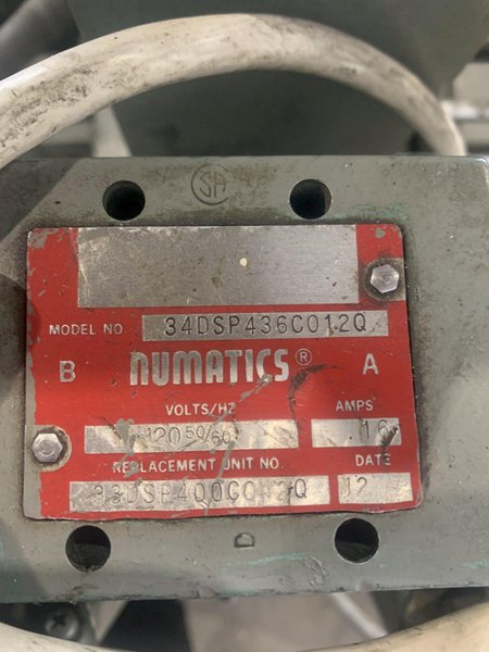 12" X 12" COIL-MATIC MODEL HF STRAIGHTENER. STOCK # 0362824.