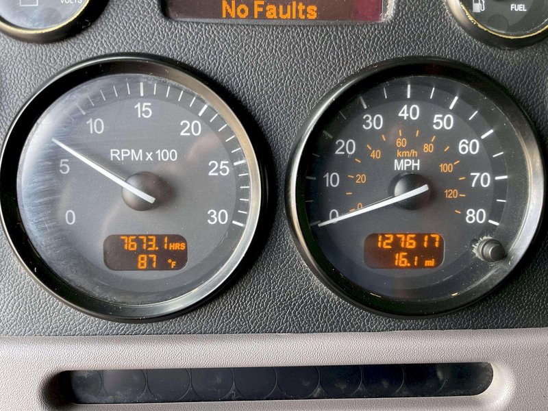 2011 Peterbilt 367 Flat Top 
w/36” Sleeper and an Air Compressor