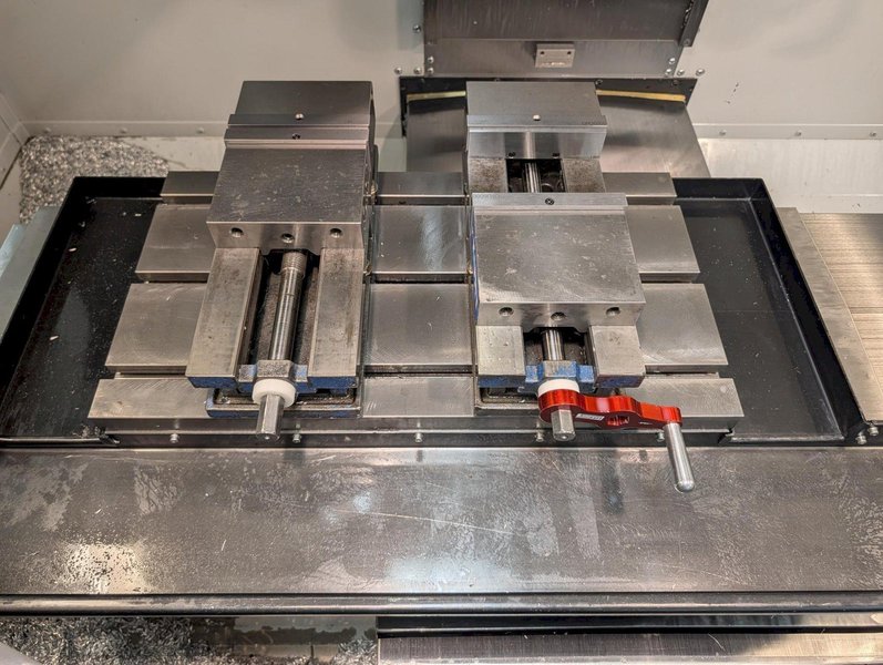 Haas VF-1D CNC Vertical Machining Center, Haas Coldfire CNC Control, 10,000 RPM, 20 ATC, LESS THAN 3000 SPINDLE HOURS- Auction Item