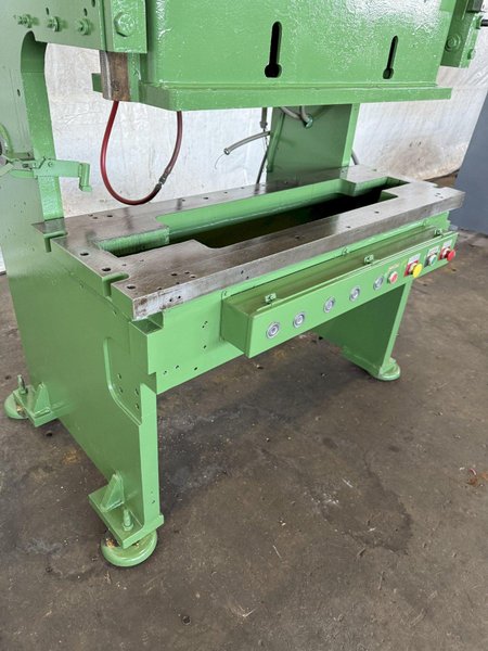 35 TON E.W. BLISS C2-35 GAP FRAME PRESS. STOCK # 0235525.